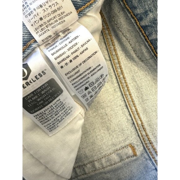 Levi's 501 Original Fit Women's High-Rise Frayed Jean Denim Shorts Light Wash 32 - Picture 6 of 9